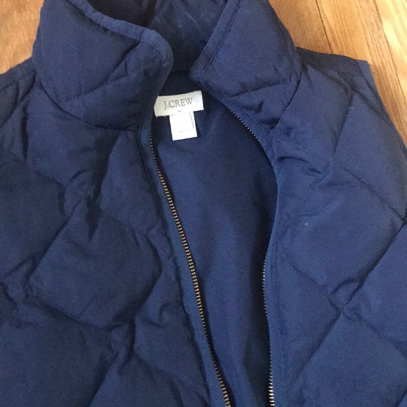 J crew quilted vest size S.  EUC - Picture 4 of 5